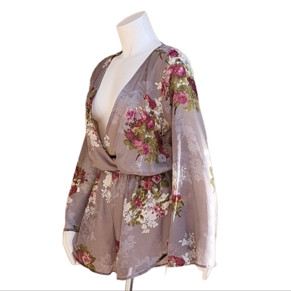 Dainty Hooligan floral long sleeve romper